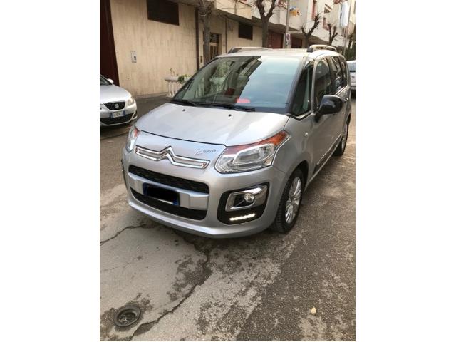 Left hand drive CITROEN C3 PICASSO 1.2